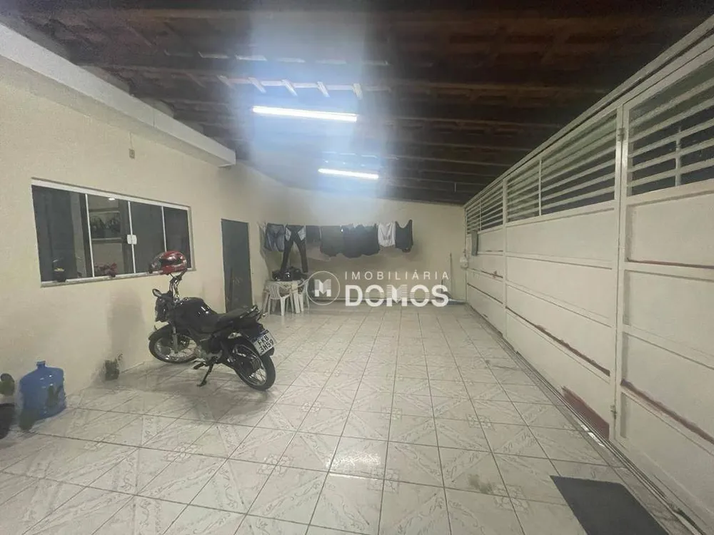 Casa, 3 quartos, 200 m² - Foto 2