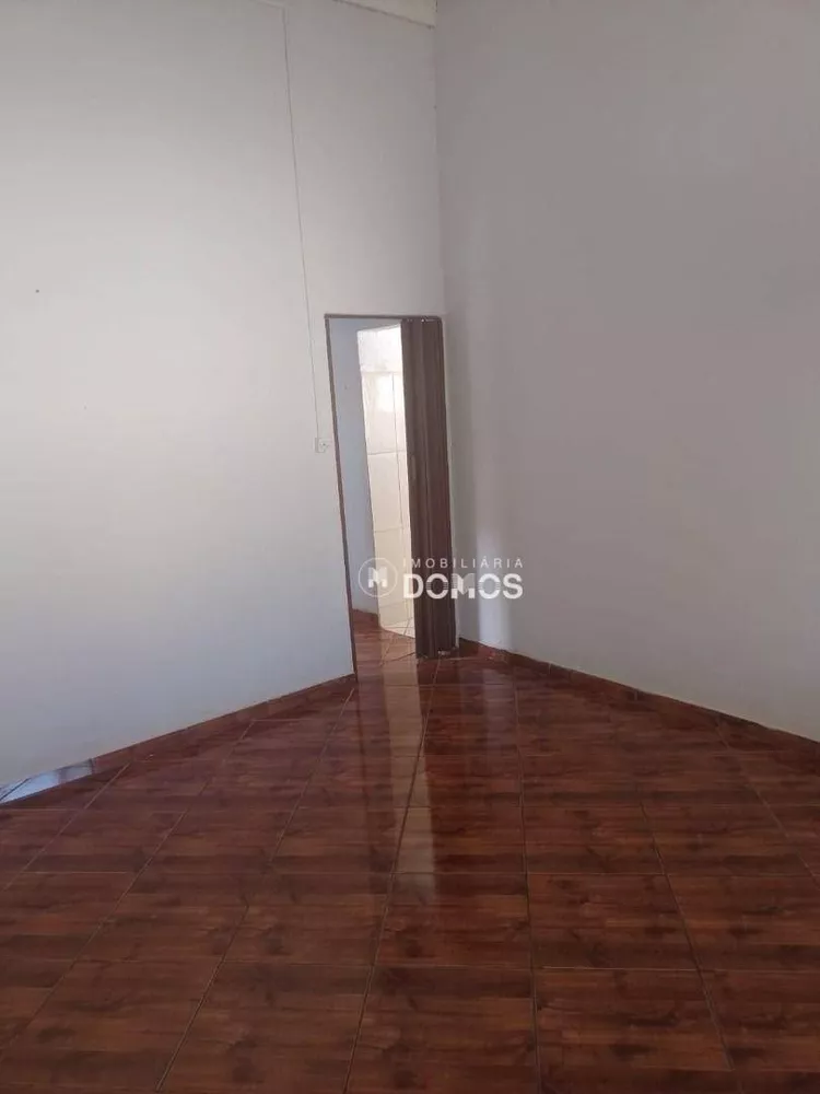 Casa à venda com 3 quartos, 250M2 - Foto 7