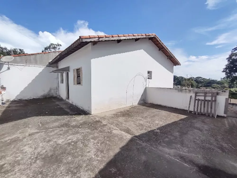 Casa à venda com 2 quartos, 90m² - Foto 3