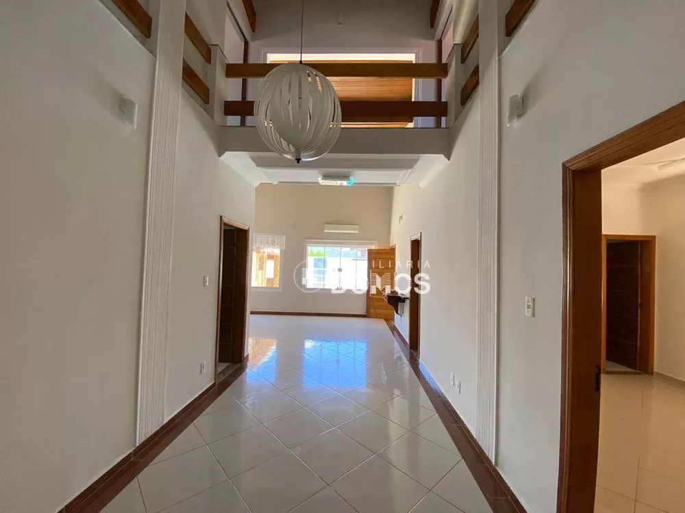 Casa, 4 quartos, 2130 m² - Foto 2