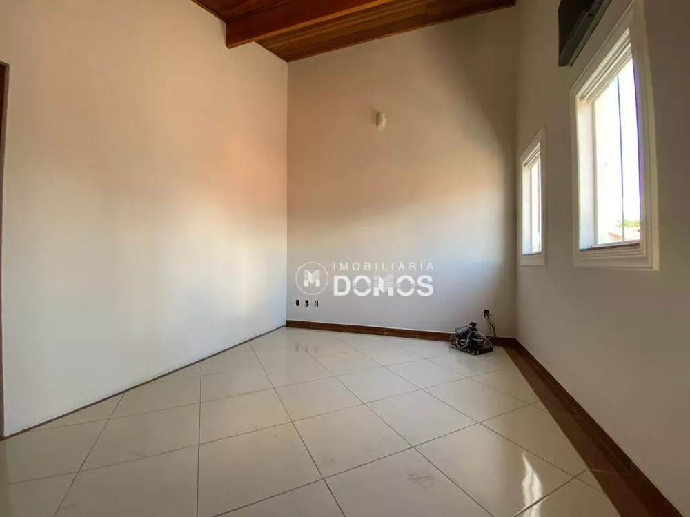 Casa, 4 quartos, 2130 m² - Foto 4