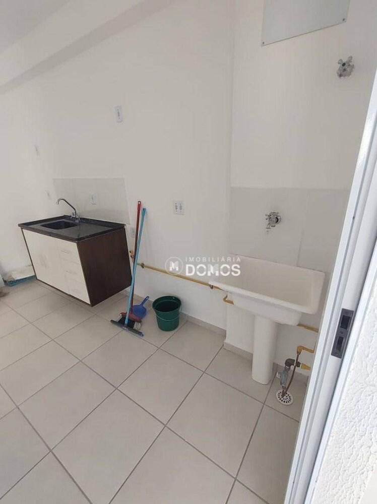 Apartamento para alugar com 2 quartos, 57m² - Foto 4
