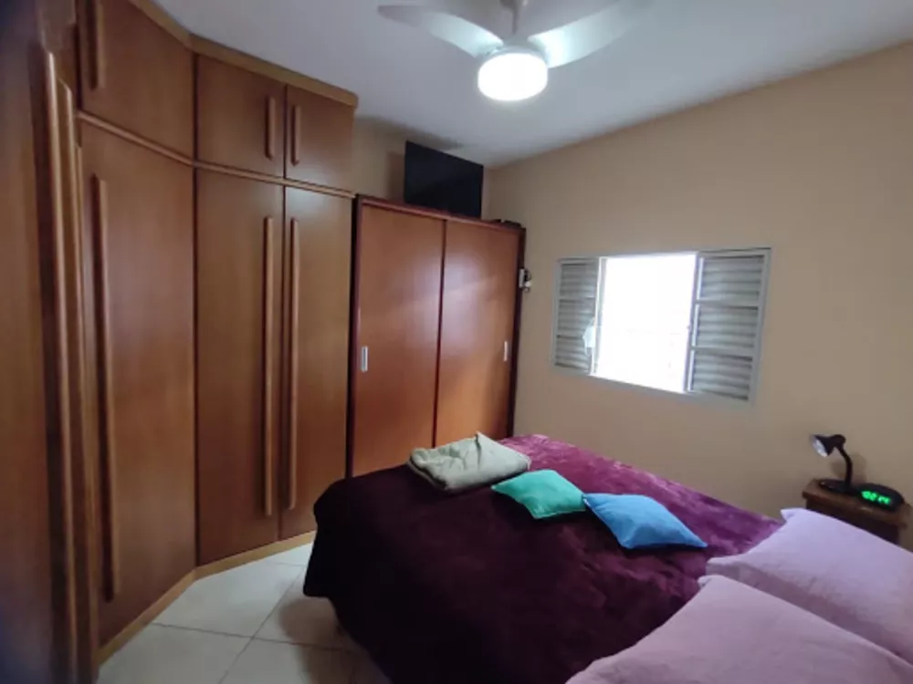 Casa à venda com 2 quartos, 100m² - Foto 12