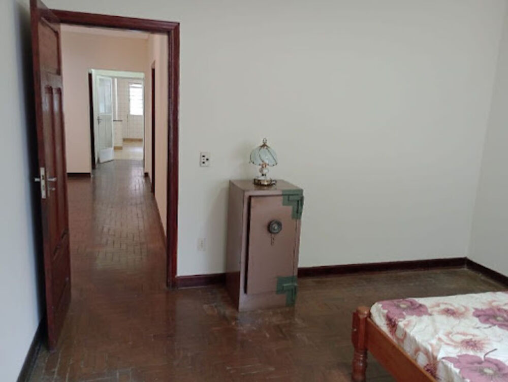 Casa à venda com 4 quartos, 250m² - Foto 8