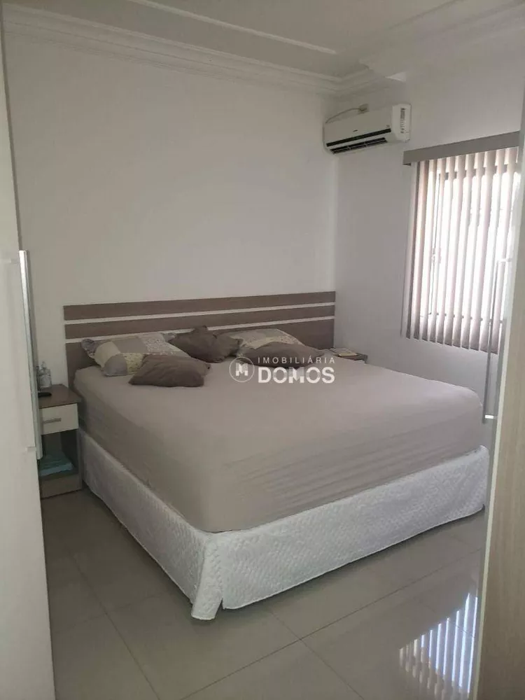 Casa à venda com 3 quartos, 320M2 - Foto 7