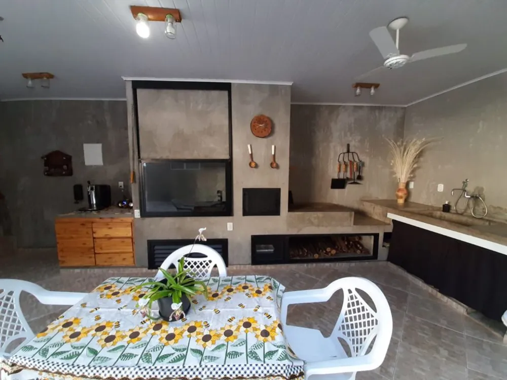 Casa, 3 quartos, 199 m² - Foto 1