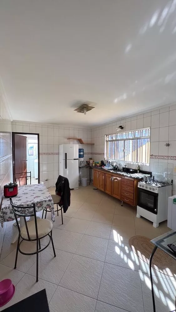 Casa à venda com 3 quartos, 150m² - Foto 11