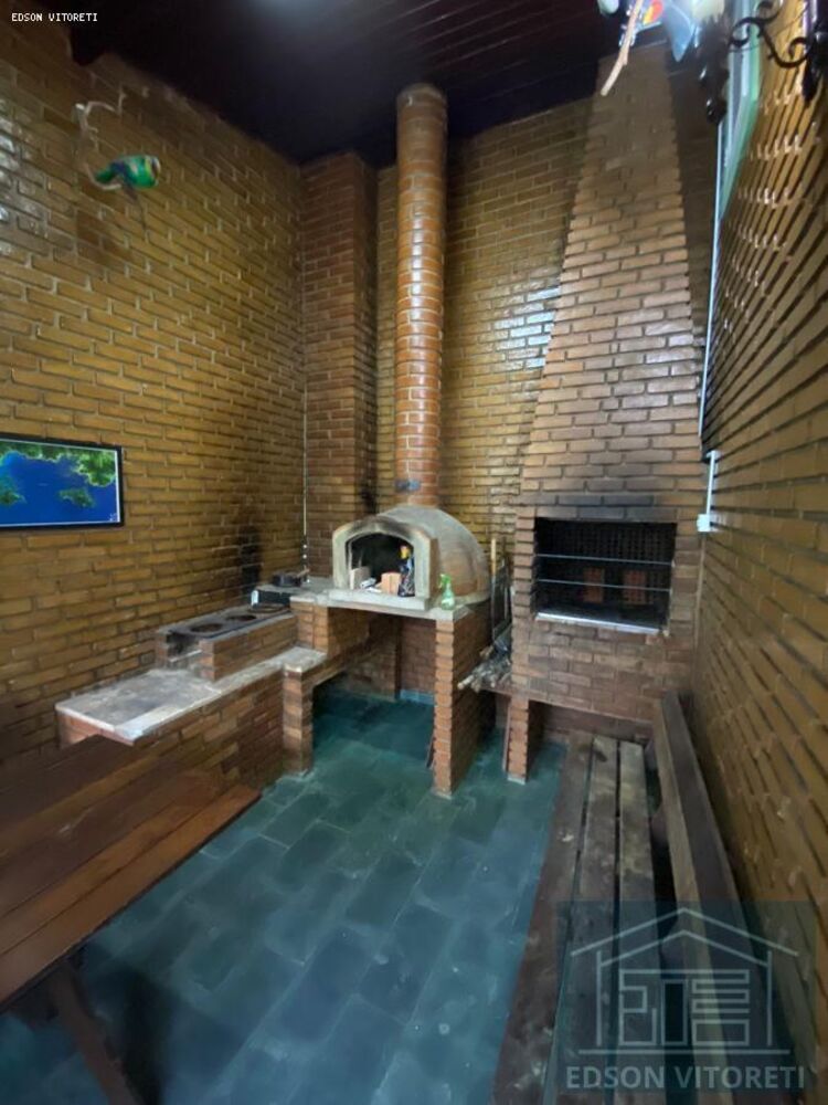 Casa, 3 quartos, 228 m² - Foto 13