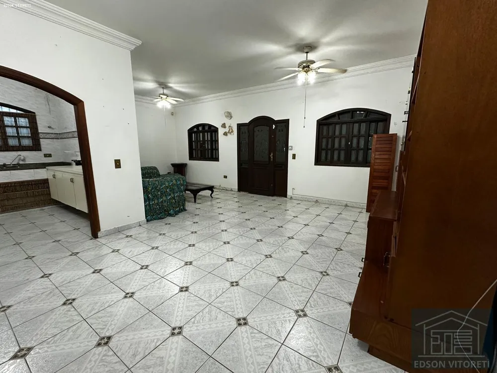 Casa, 4 quartos, 219 m² - Foto 3
