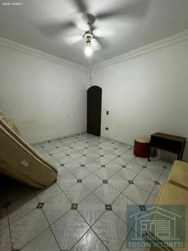 Casa, 4 quartos, 219 m² - Foto 1