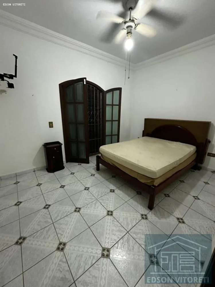Casa, 4 quartos, 219 m² - Foto 2