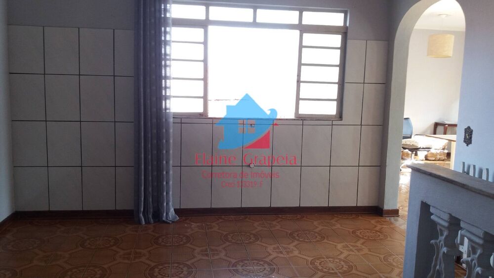 Casa para alugar com 3 quartos, 264m² - Foto 3