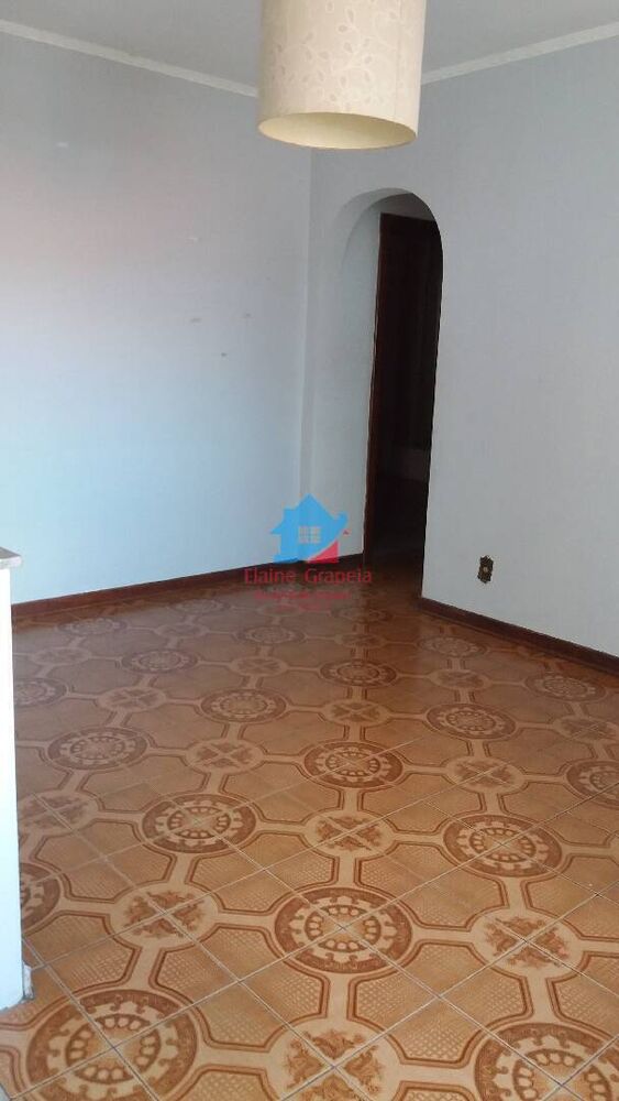 Casa para alugar com 3 quartos, 264m² - Foto 1