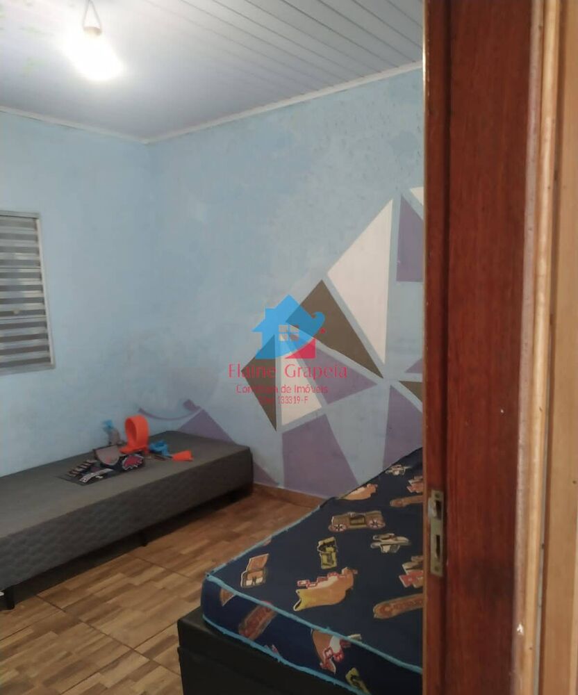 Casa à venda com 2 quartos, 75m² - Foto 2