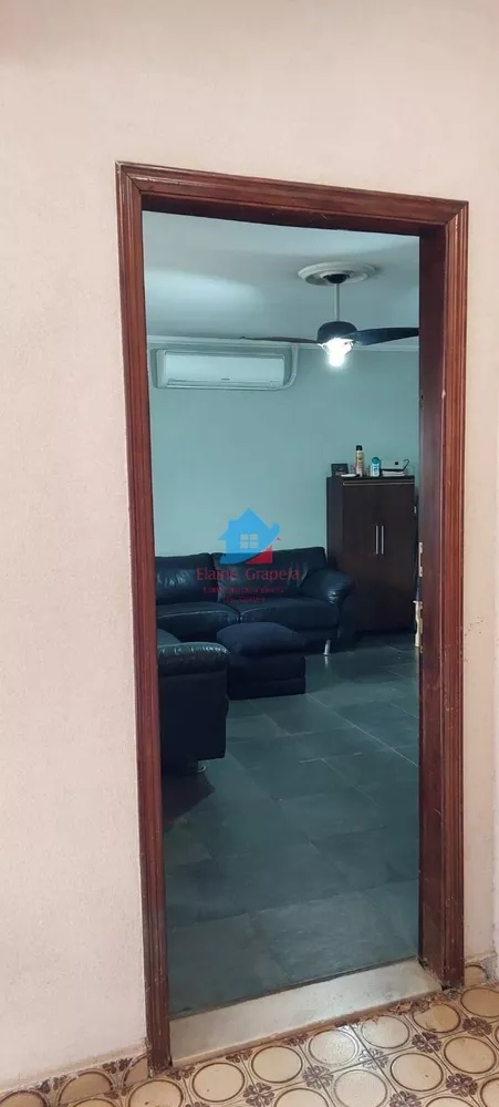 Casa à venda com 5 quartos, 130m² - Foto 4