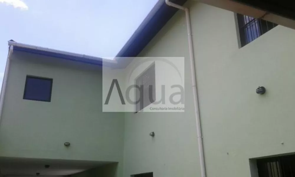 Casa à venda com 5 quartos, 250m² - Foto 2