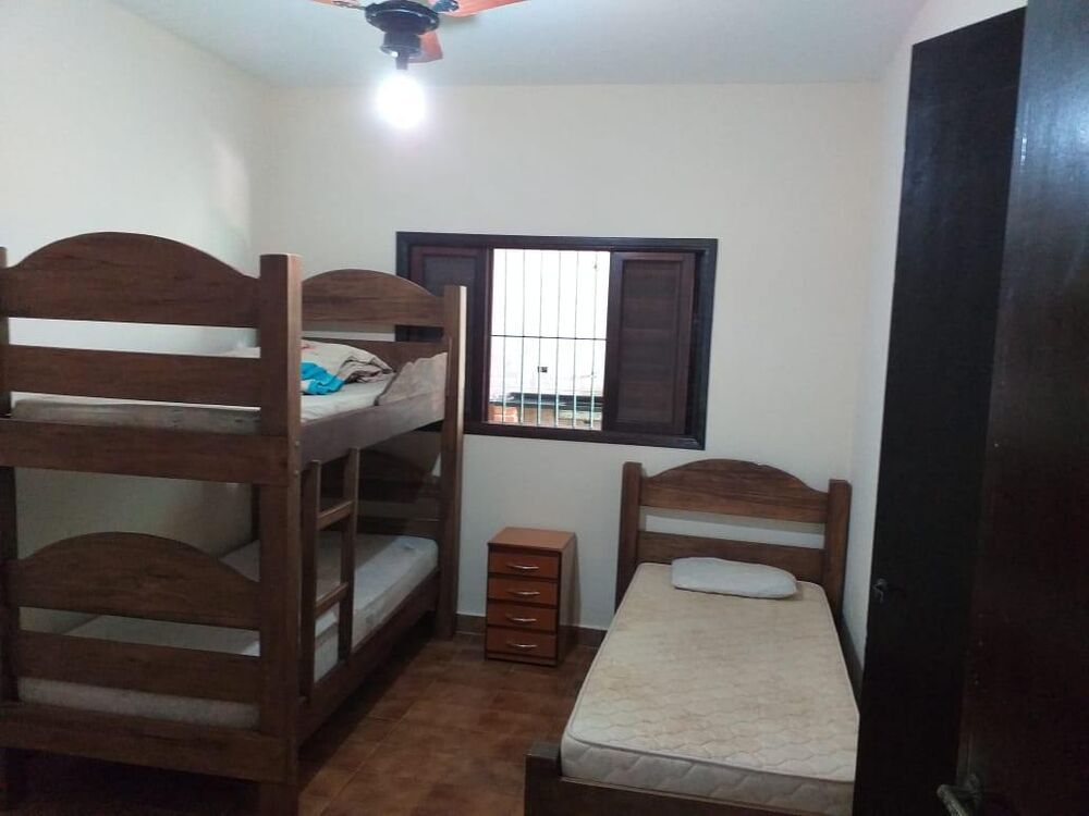 Casa à venda com 3 quartos, 351m² - Foto 4