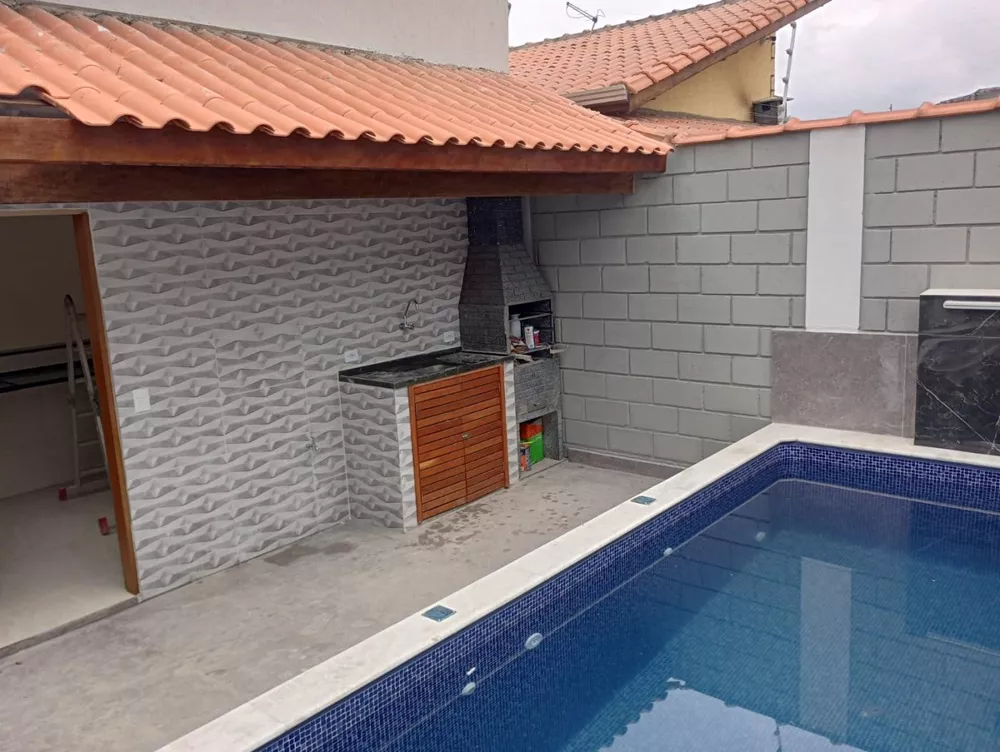 Casa à venda com 2 quartos, 150m² - Foto 2