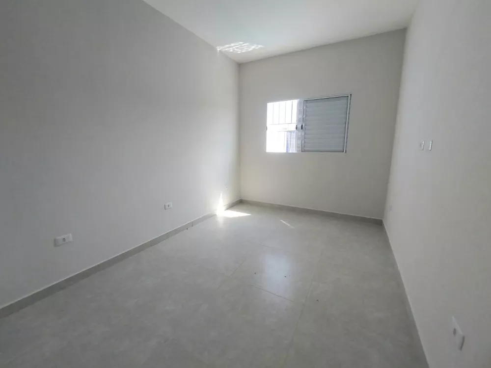 Casa à venda com 2 quartos, 125m² - Foto 4