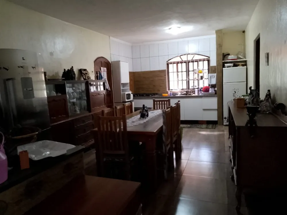 Chácara, 3 quartos, 1200 m² - Foto 1