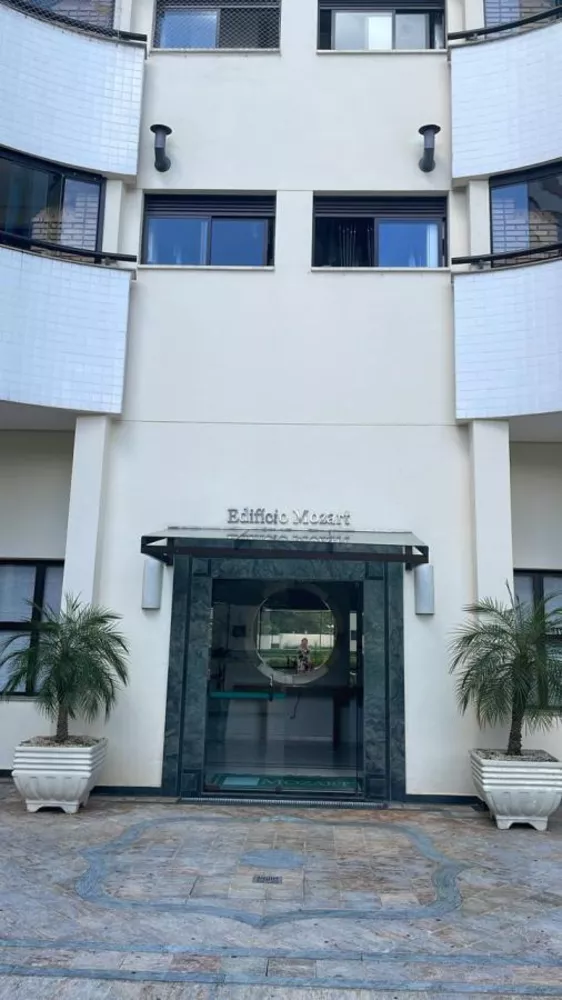 Apartamento, 3 quartos, 144 m² - Foto 2