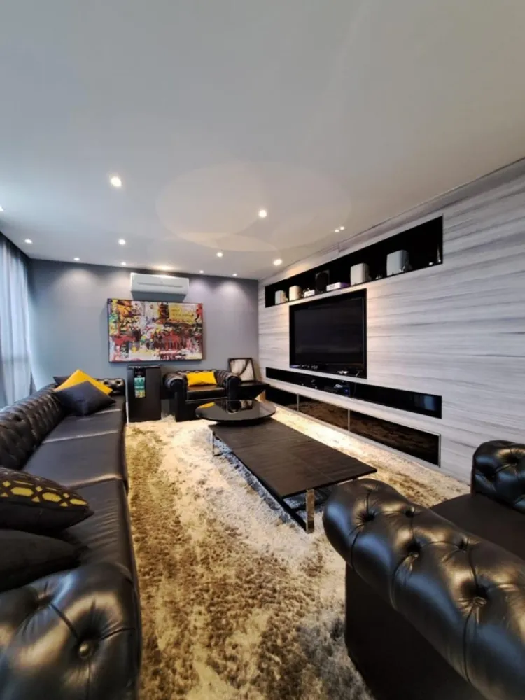 Cobertura, 3 quartos, 227 m² - Foto 1