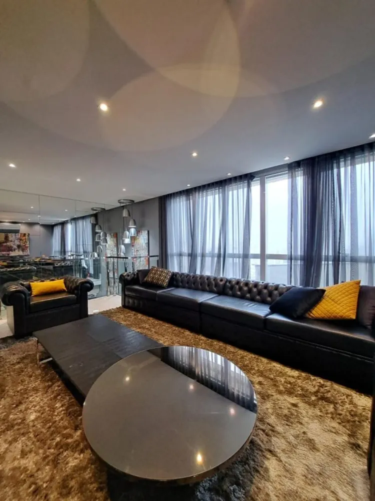 Cobertura, 3 quartos, 227 m² - Foto 4