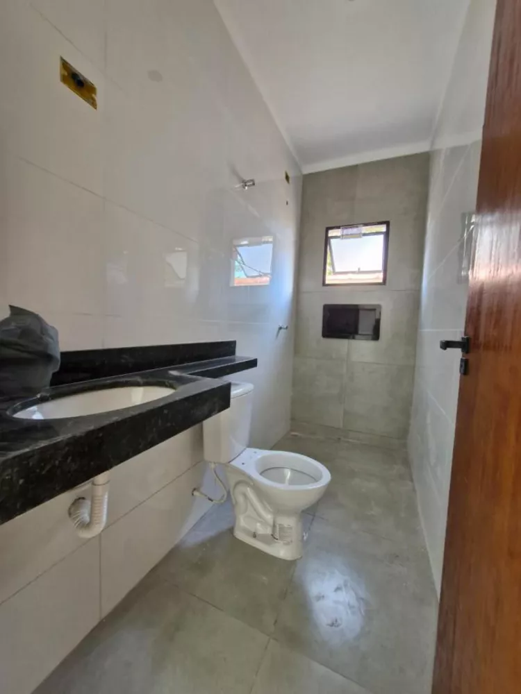 Casa à venda com 3 quartos, 156m² - Foto 4