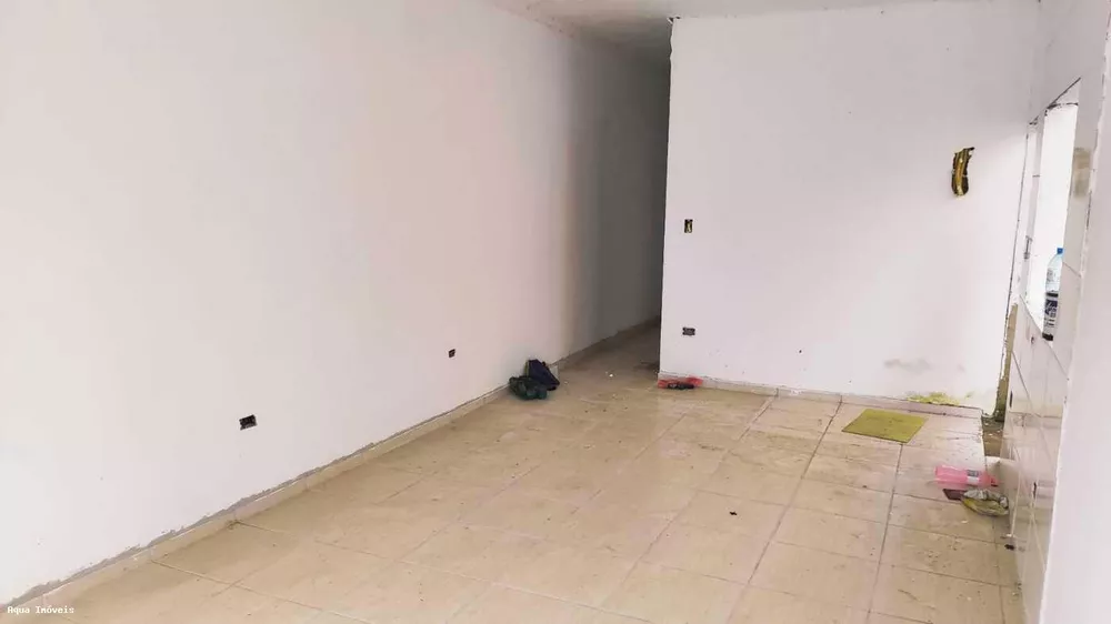 Casa à venda com 2 quartos, 125m² - Foto 3