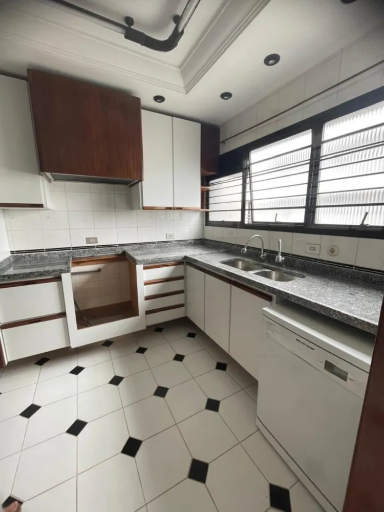 Apartamento, 4 quartos, 238 m² - Foto 1