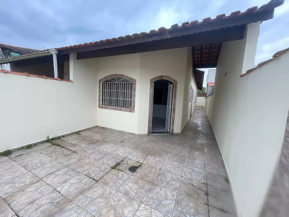 Casa à venda com 2 quartos, 125m² - Foto 1