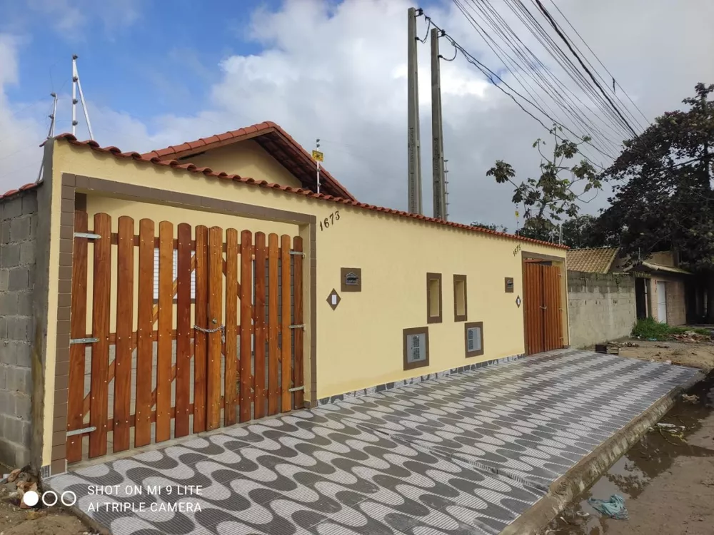 Casa à venda com 2 quartos, 60m² - Foto 1