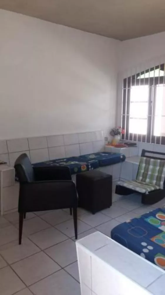 Casa à venda com 4 quartos, 290m² - Foto 3