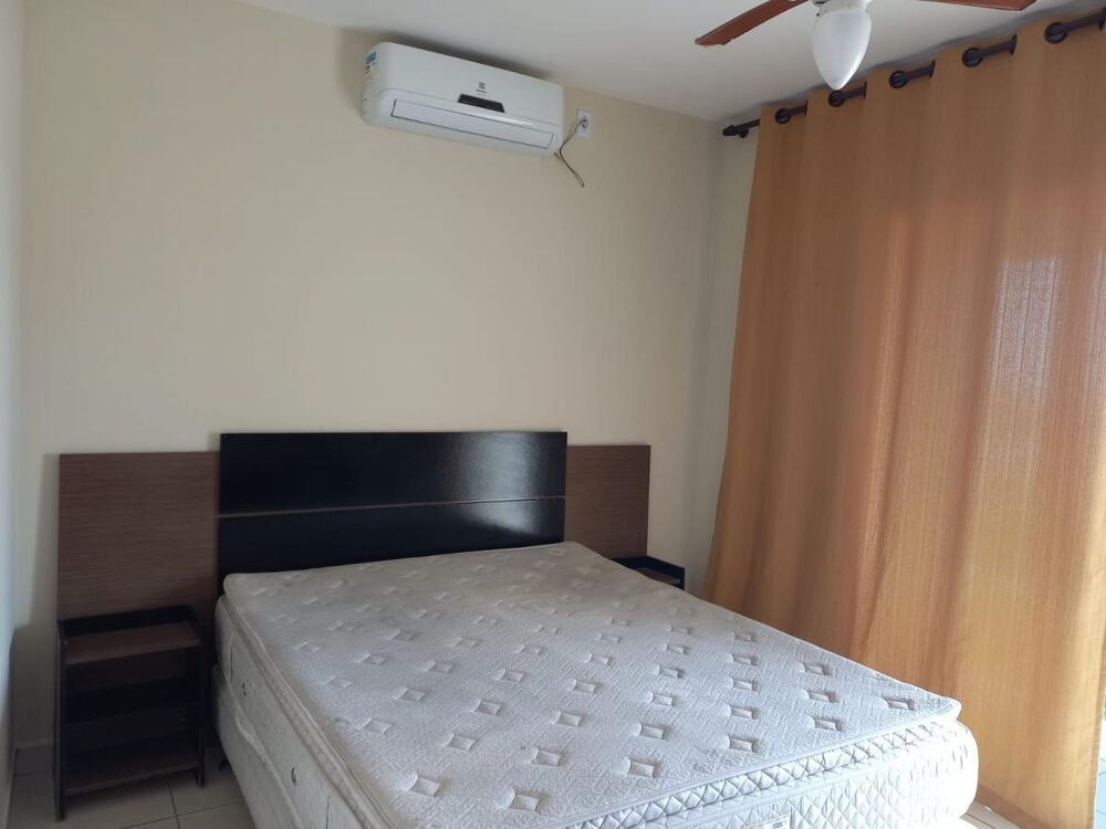 Casa à venda com 6 quartos, 369m² - Foto 6