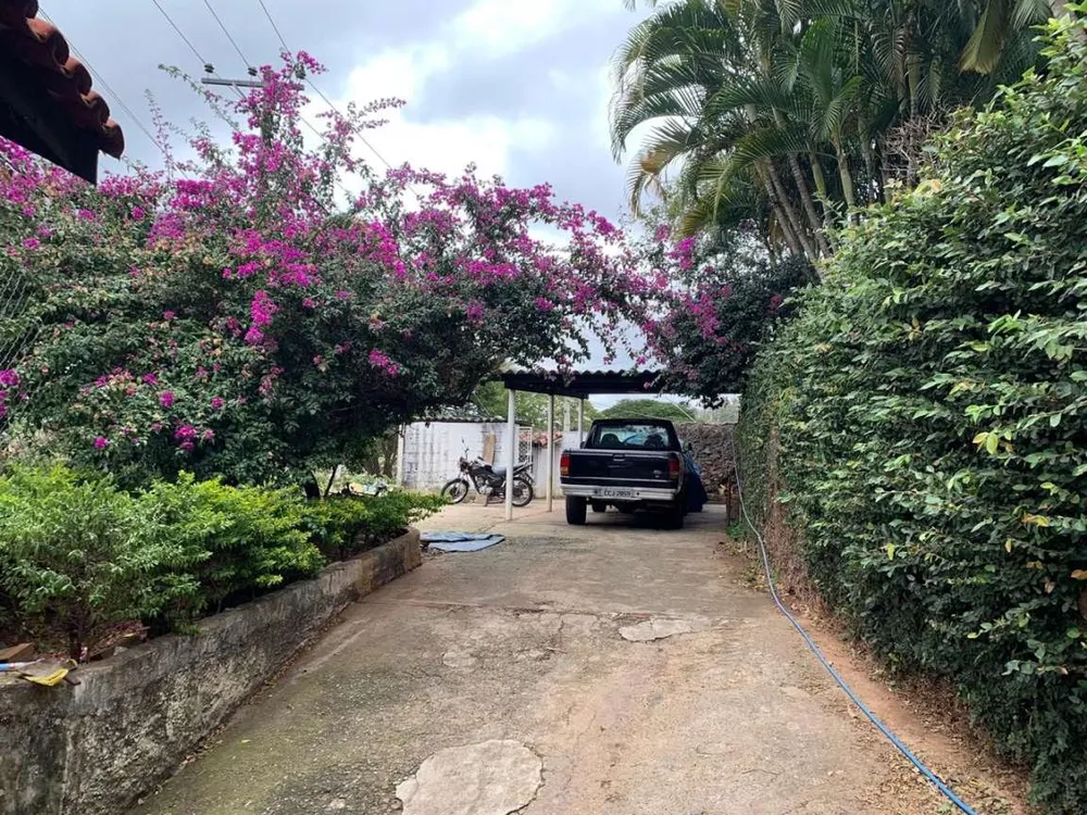 Chácara, 4 quartos, 1000 m² - Foto 1