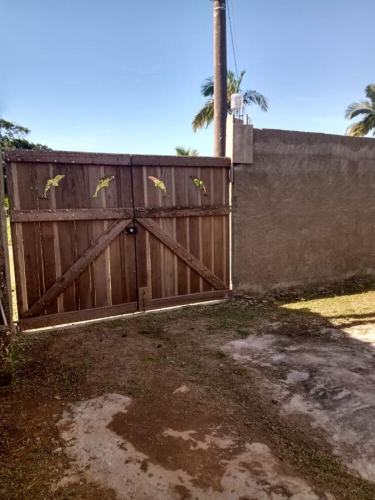 Casa à venda com 1 quarto, 300m² - Foto 6