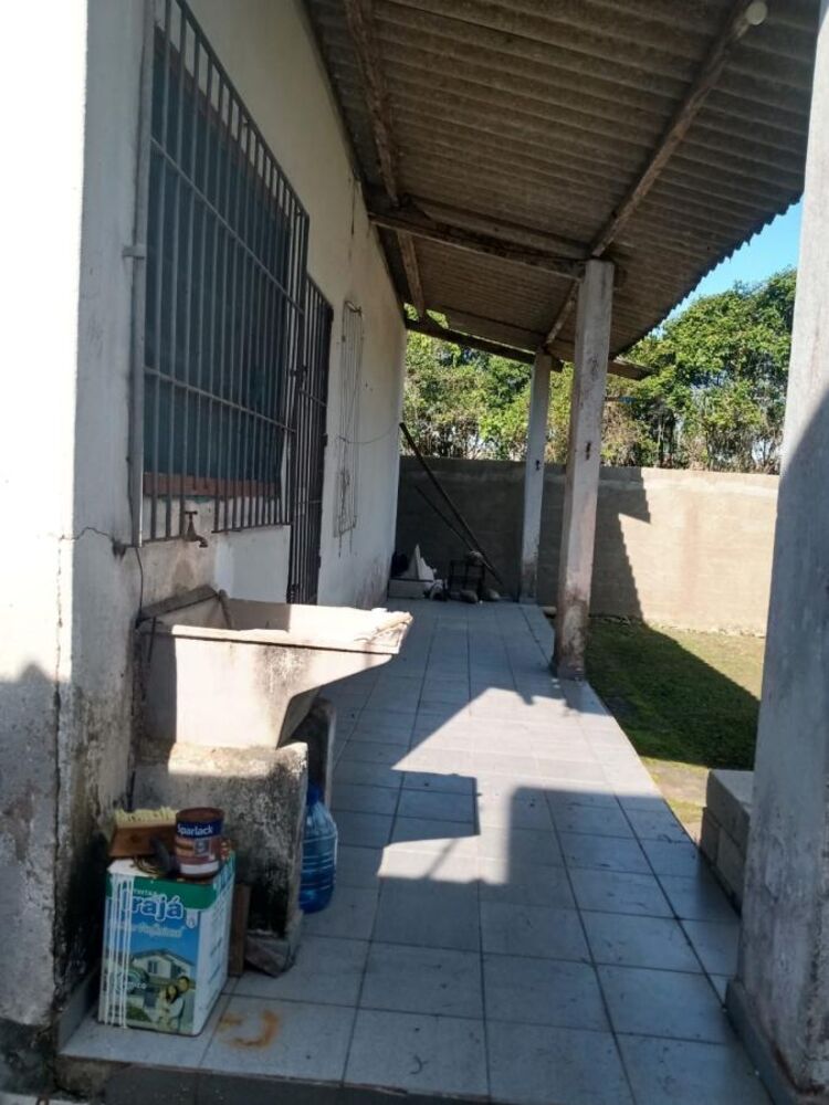 Casa à venda com 1 quarto, 300m² - Foto 3