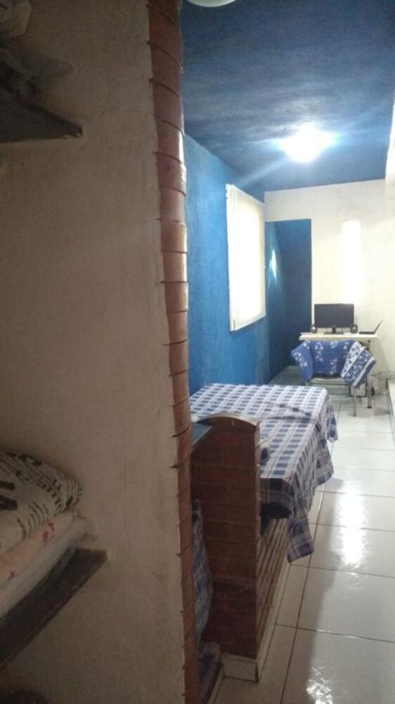 Casa à venda com 8 quartos, 1000m² - Foto 4