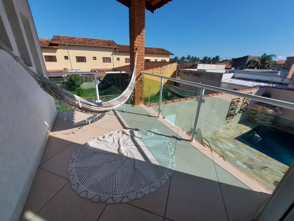 Casa à venda com 3 quartos, 282m² - Foto 3