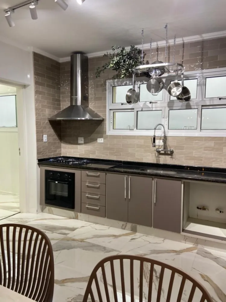Apartamento, 3 quartos, 136 m² - Foto 2