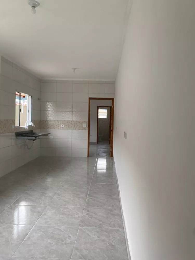 Casa à venda com 2 quartos, 150m² - Foto 3