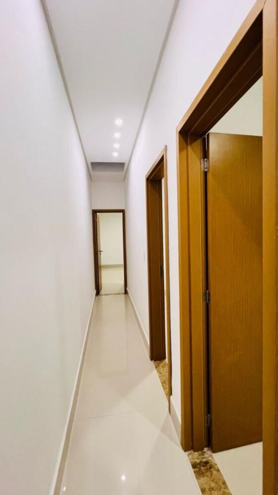 Casa à venda com 3 quartos, 115m² - Foto 2