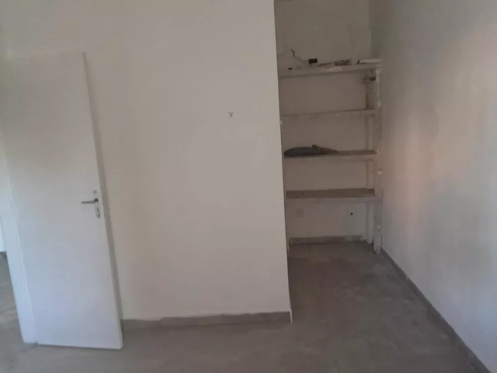 Casa à venda com 2 quartos, 307m² - Foto 3