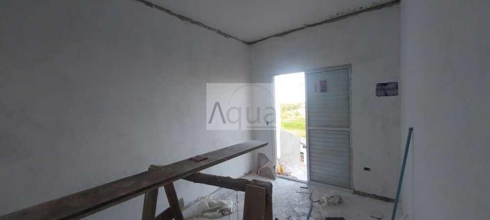 Casa à venda com 2 quartos, 120m² - Foto 3