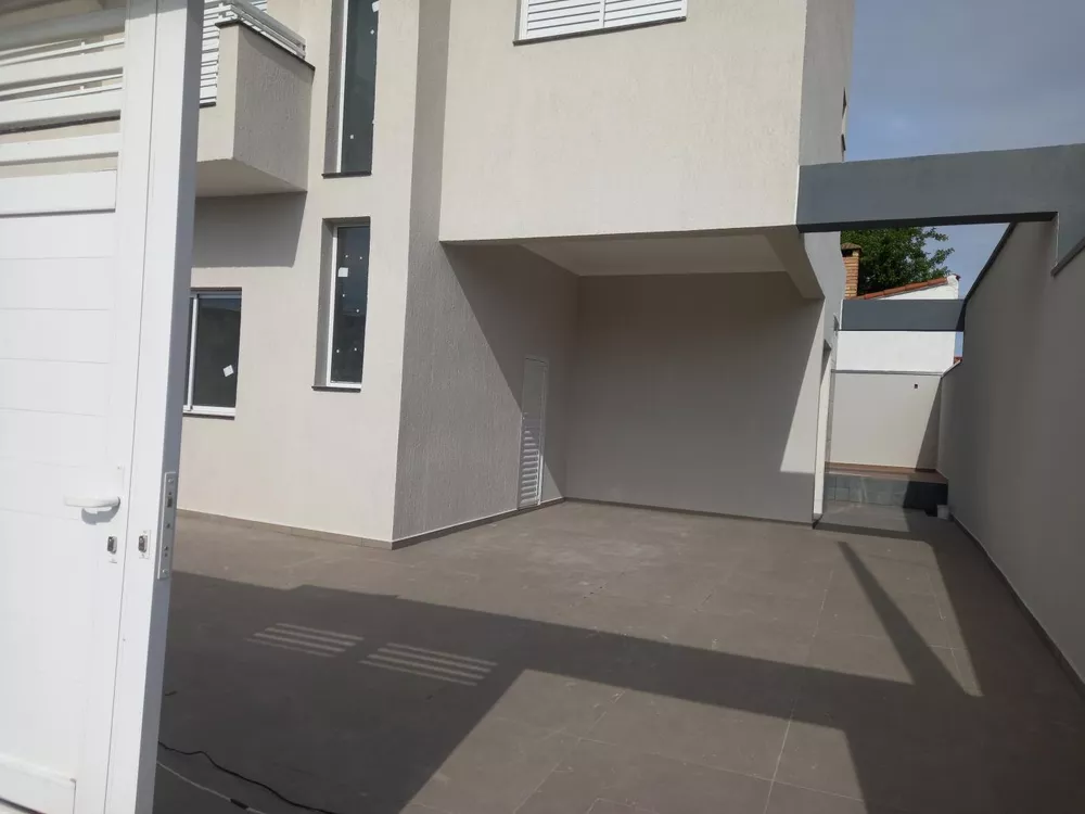 Casa à venda com 3 quartos, 153m² - Foto 2