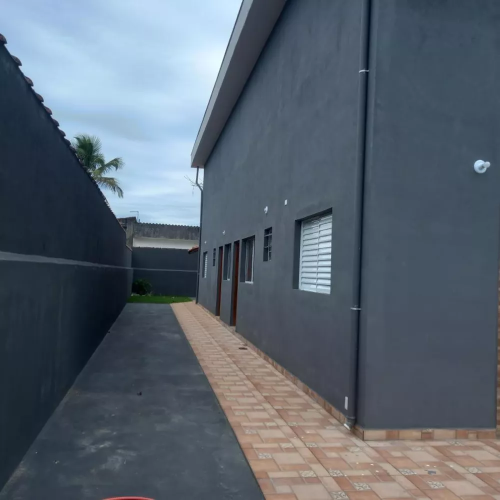 Casa à venda com 2 quartos, 63m² - Foto 2