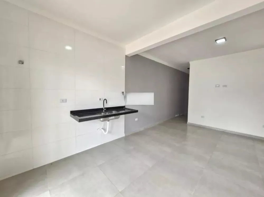 Casa à venda com 2 quartos, 135m² - Foto 2