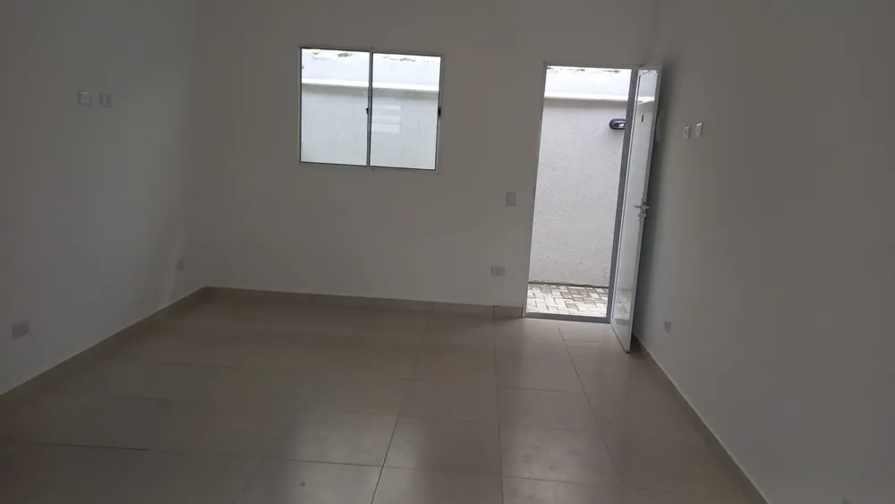 Casa, 2 quartos, 48 m² - Foto 2