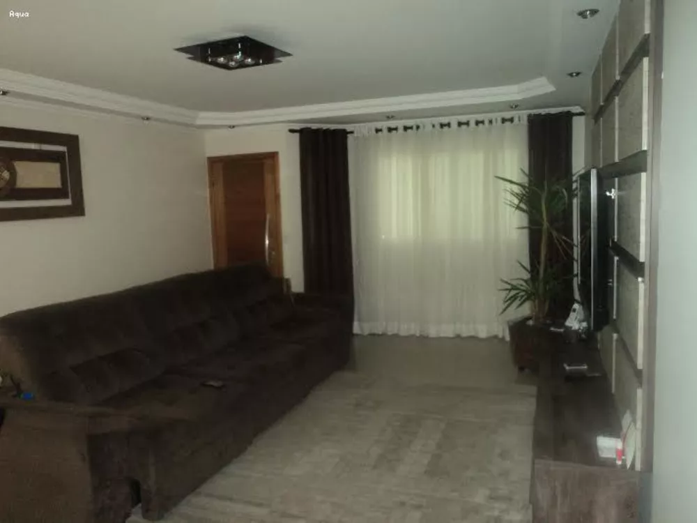 Casa à venda com 4 quartos, 200m² - Foto 6