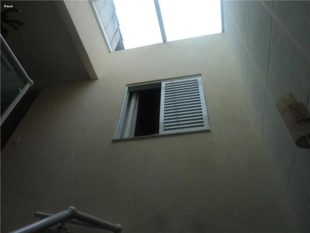 Casa, 4 quartos, 200 m² - Foto 9